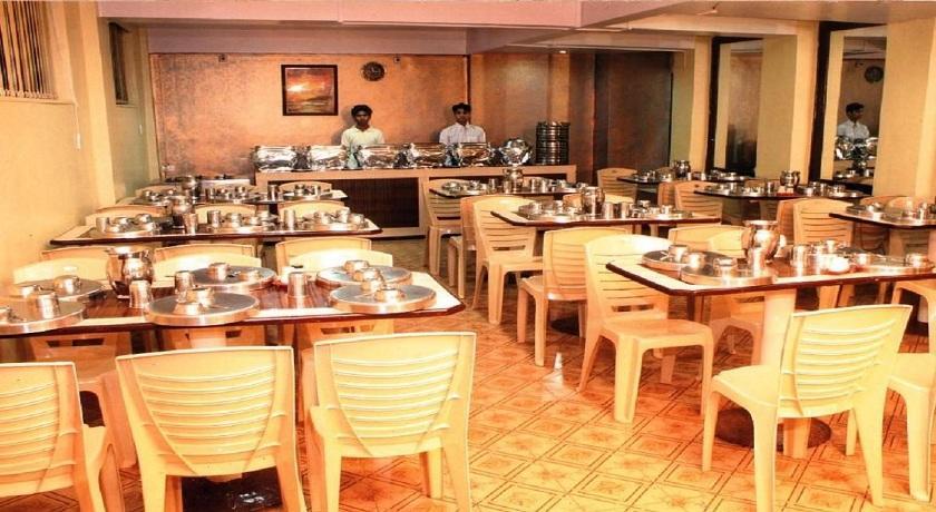 Hotel Rahil International 마하발레슈와르 외부 사진